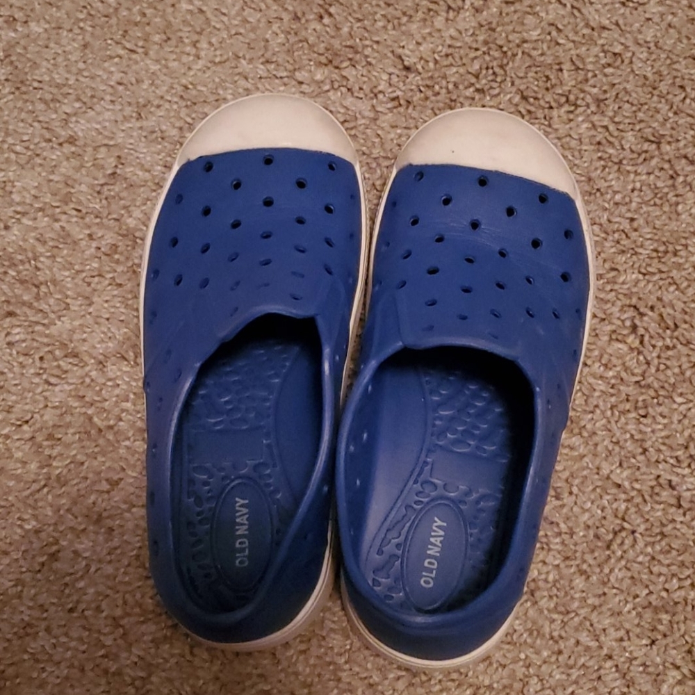 Water play shoes